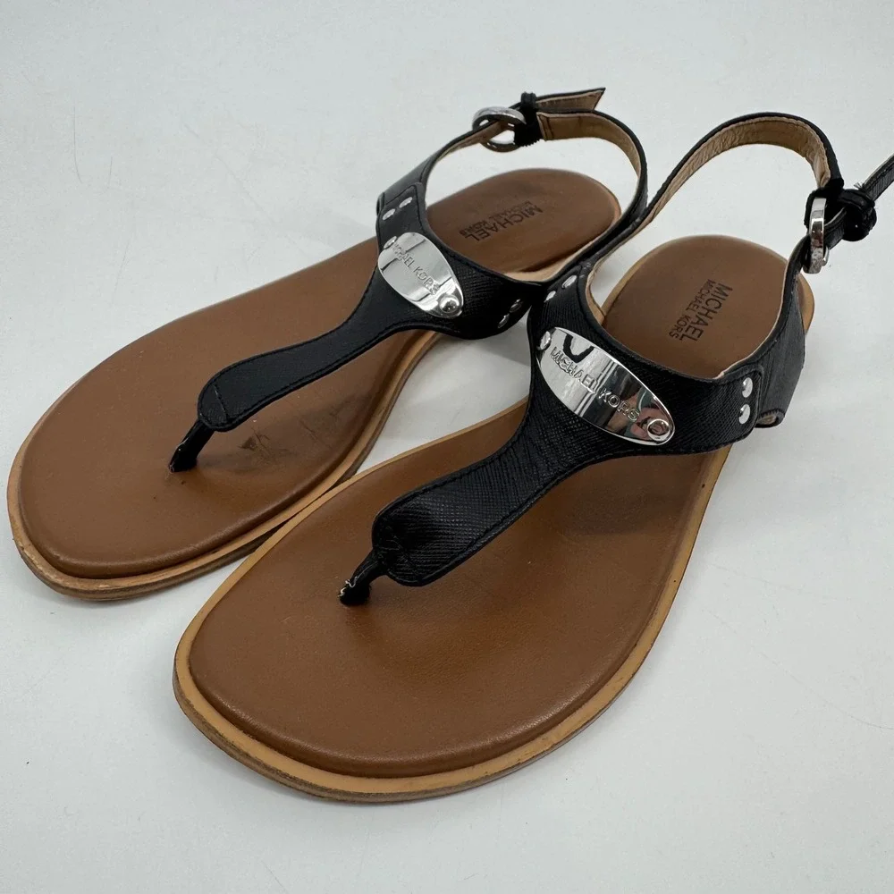 Michael Kors Women's MK Plate Logo Thong Flat Sandal Black Leather Size 6‎